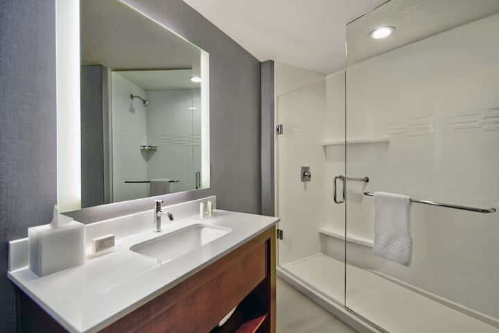 Residence Inn by Marriott Orlando Flamingo Crossing / Western Entrance