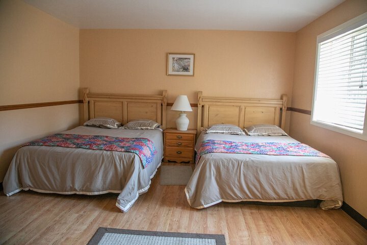Room 11 of 28
