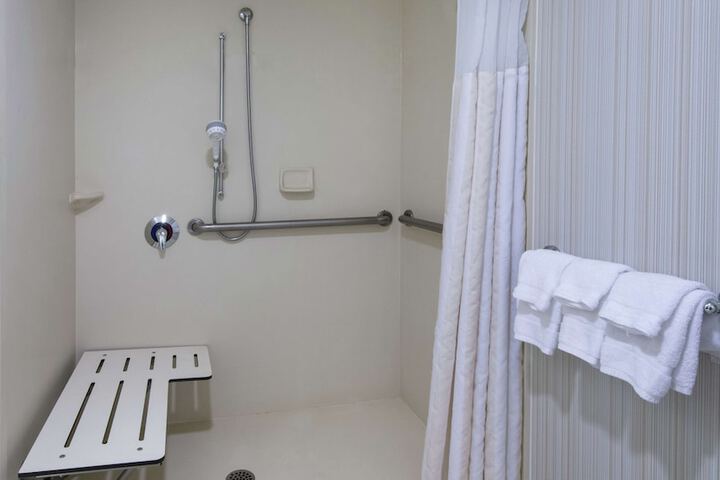 Room 14 of 35