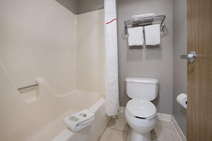 Room 10 of 35
