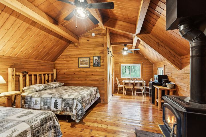 Lost Horse Lodge