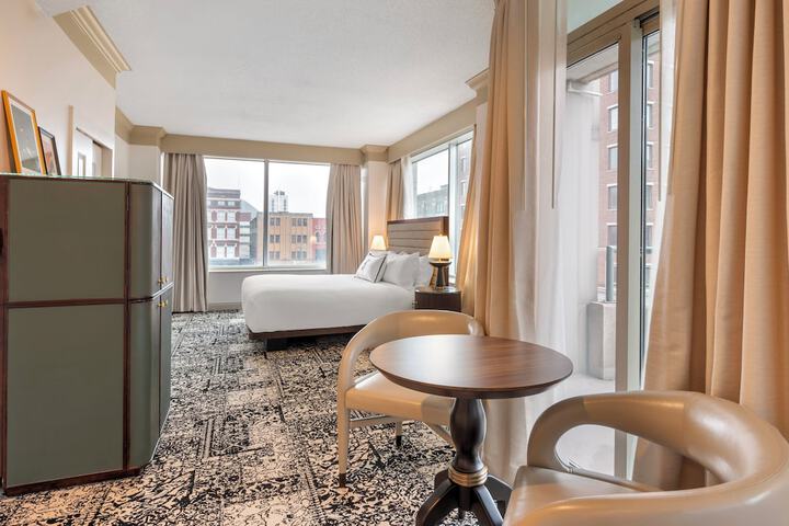 Omni Severin Hotel