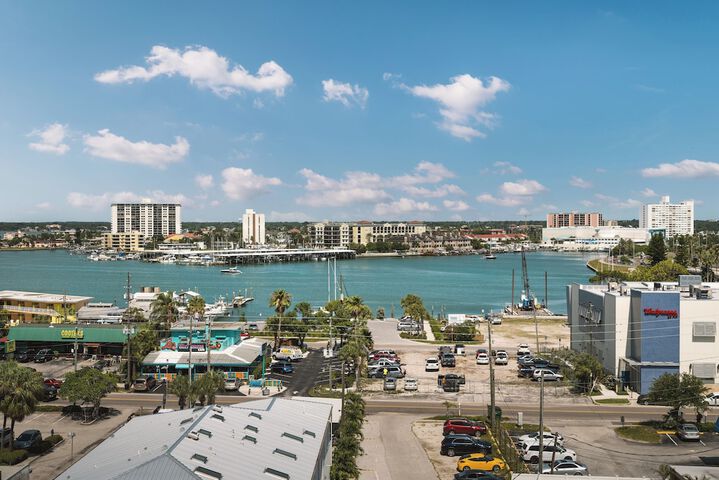 Hilton Clearwater Beach Resort & Spa