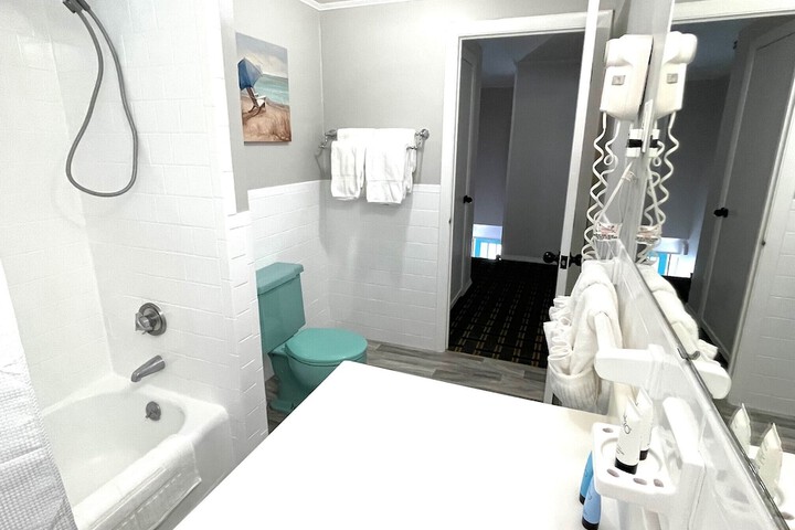 Room 15 of 40