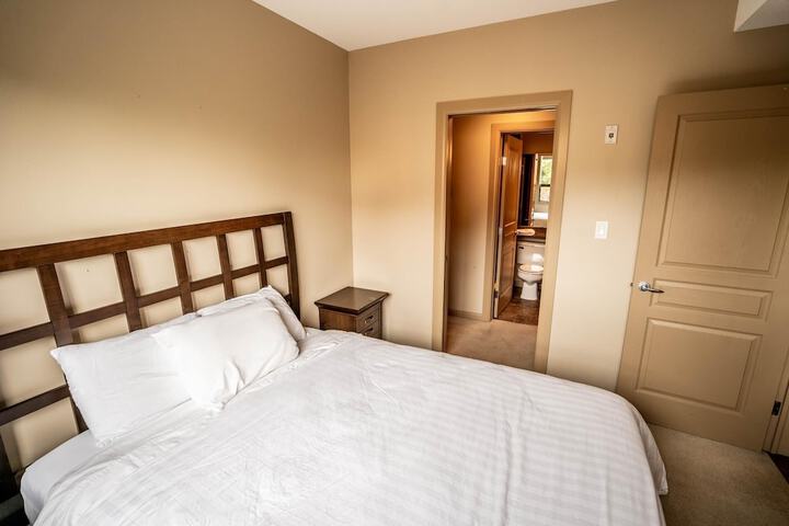 Room 7 of 10