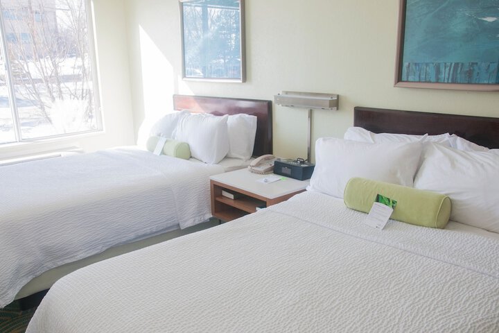 Room 13 of 28