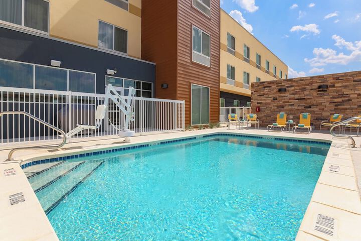 Pool 3 of 27