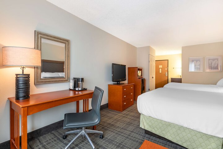 Best Western Plus University Park Inn & Suites