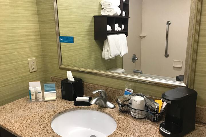 Room 7 of 49