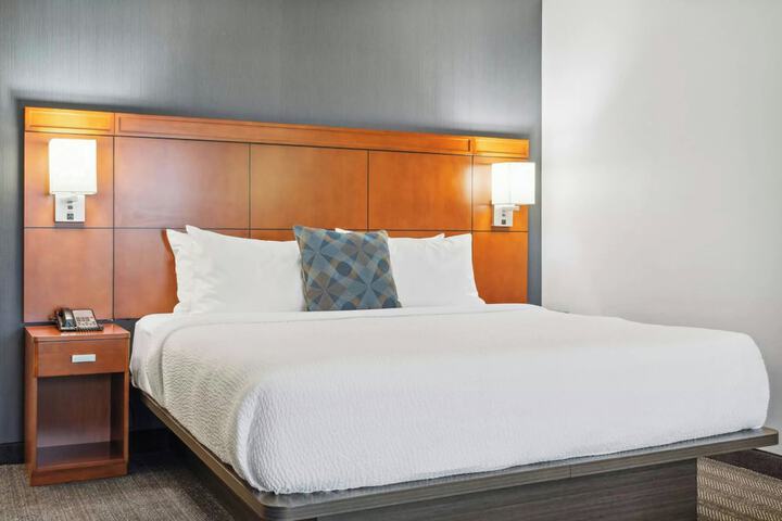 Courtyard by Marriott Burlington Williston