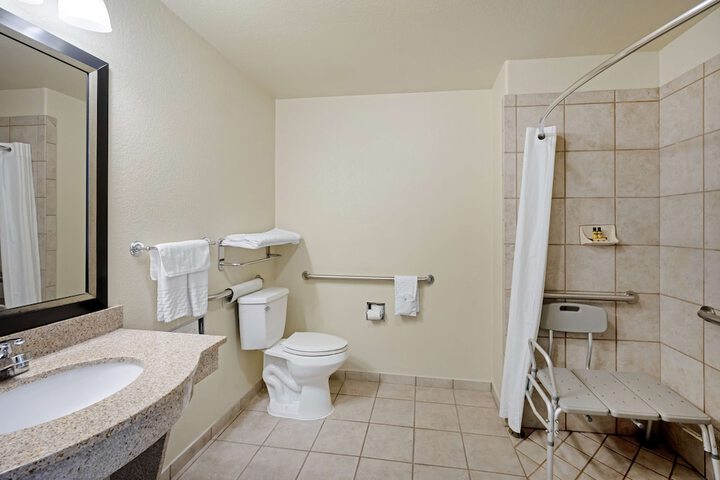 Room 14 of 36