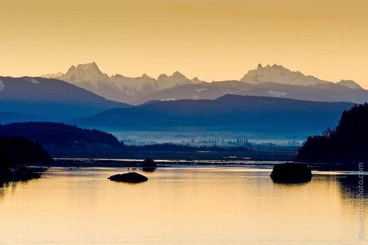 The Bluff on Whidbey B & B