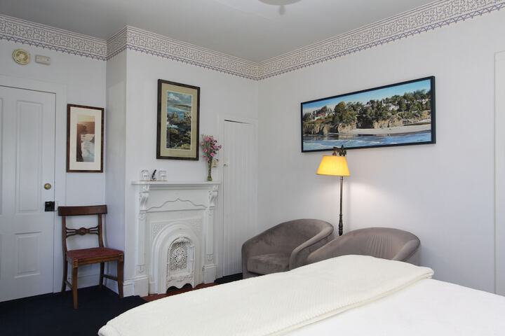 Seagull Inn