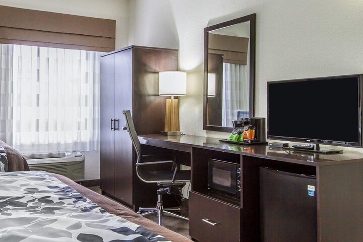 Room 31 of 38