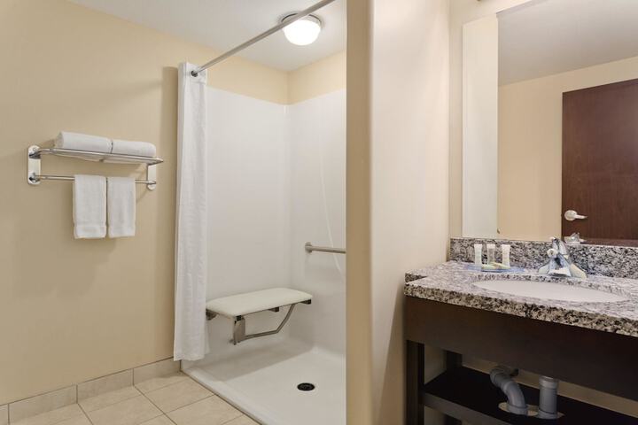 Room 14 of 35
