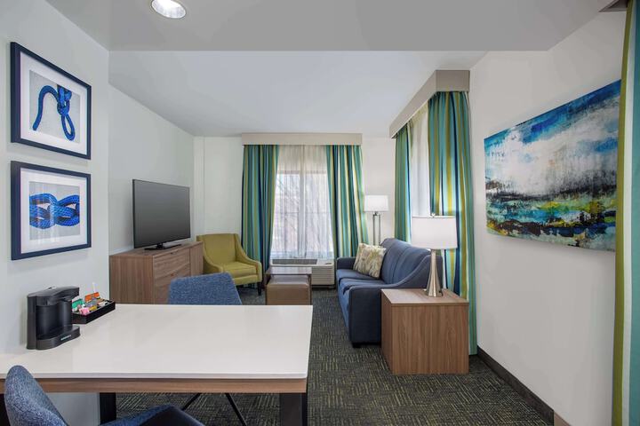 Room 42 of 55
