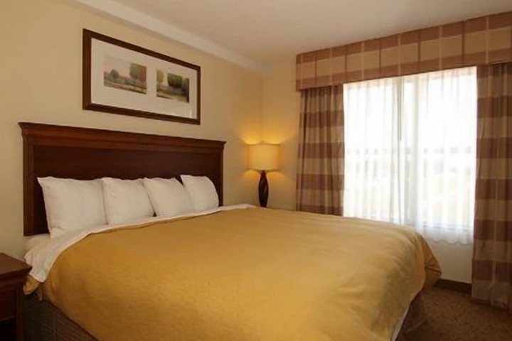 Room 9 of 40