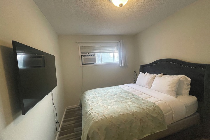 Room 30 of 59