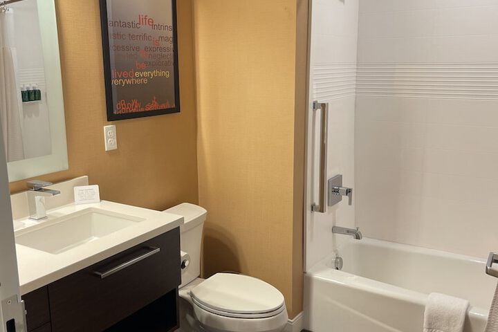 TownePlace Suites by Marriott Grand Rapids Airport Southeast