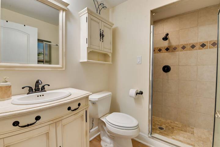 Oceanfront Escape on Wilbur Beach!
