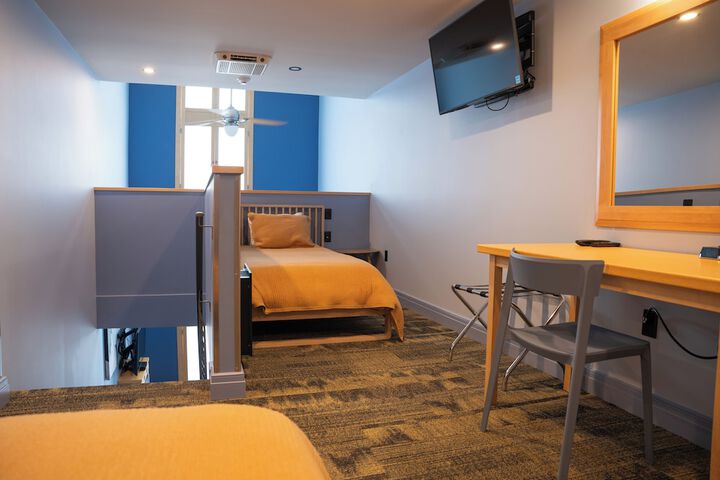 Room 11 of 50
