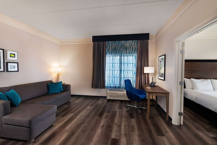 Room 12 of 23
