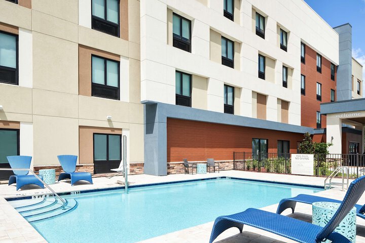 Pool 4 of 33