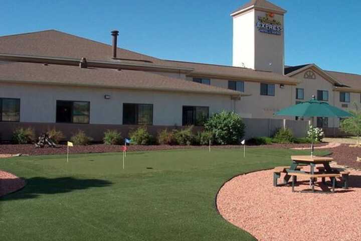 Hotel Exterior 58 of 58