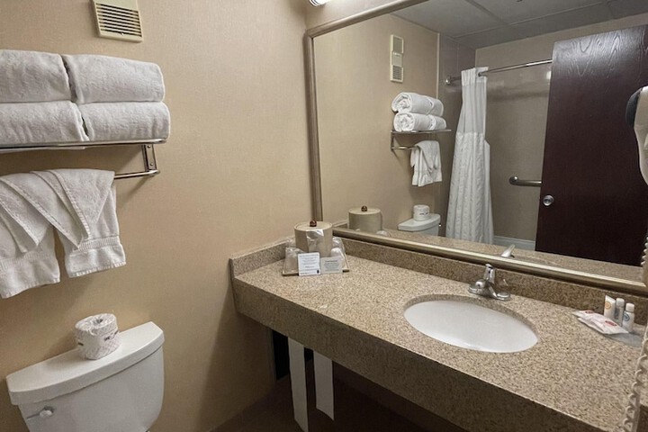 Room 15 of 48