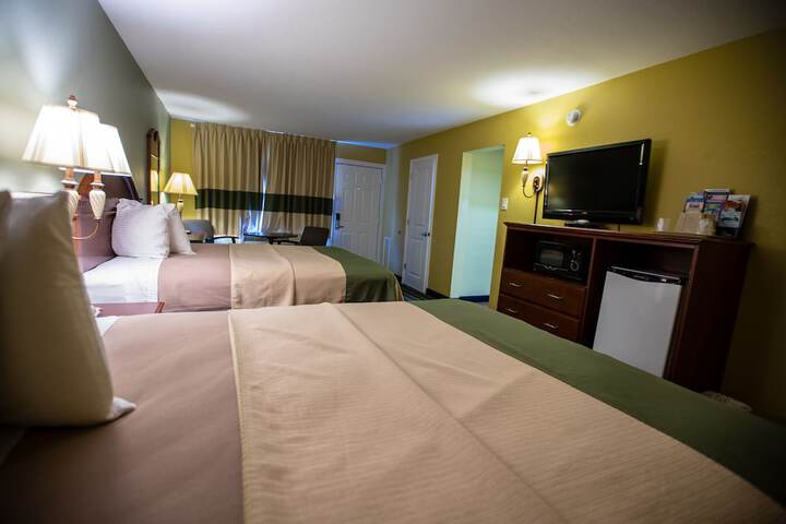 Relax Inn & Suites
