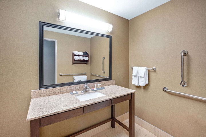 La Quinta Inn & Suites by Wyndham Bellingham
