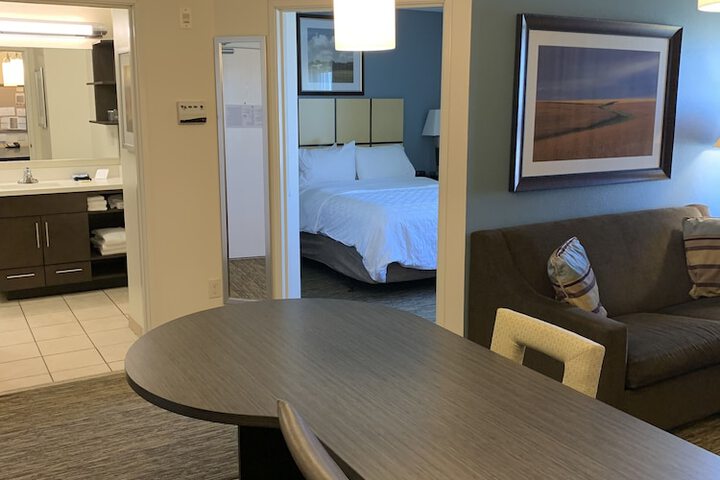 Room 38 of 74
