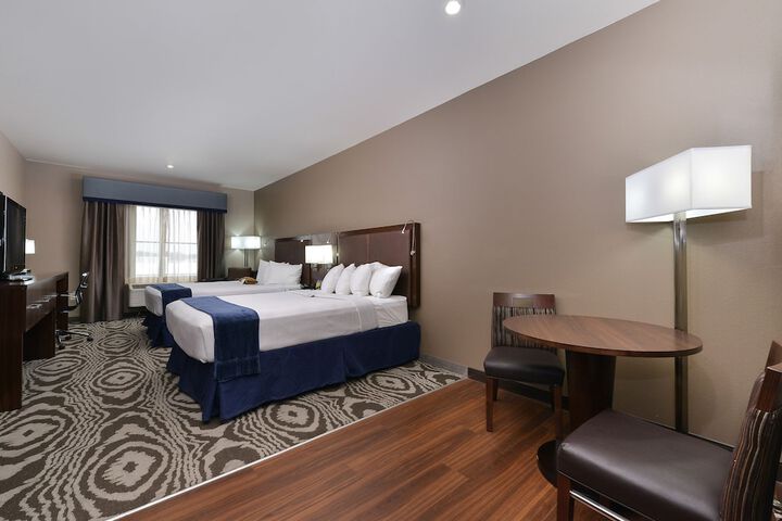 Room 15 of 37