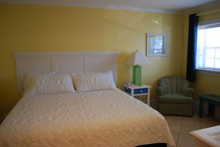 Room 12 of 36