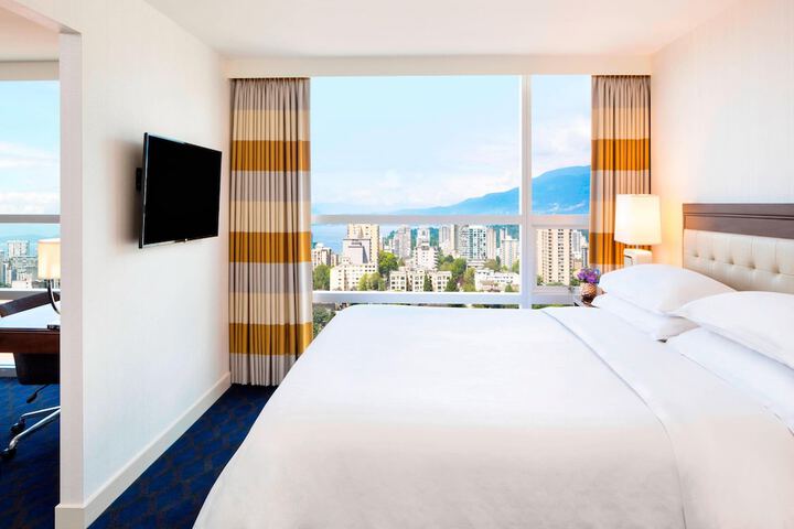 Room 20 of 105