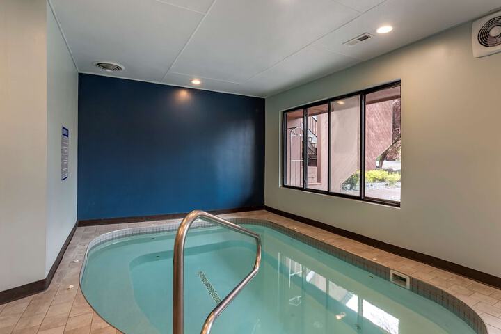 Pool 6 of 34