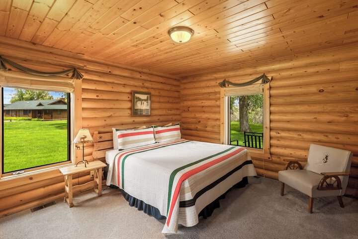 El Western Cabins & Lodges