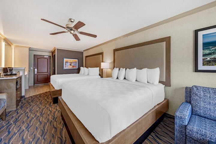 Elizabeth Oceanfront Suites an Ascend Collection Hotel