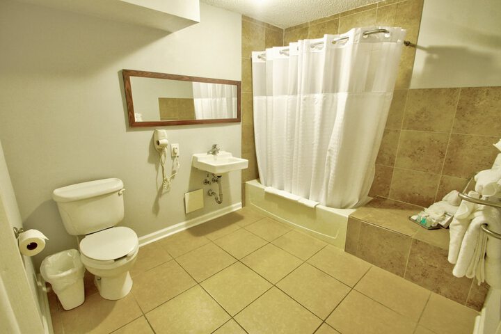 Room 44 of 64