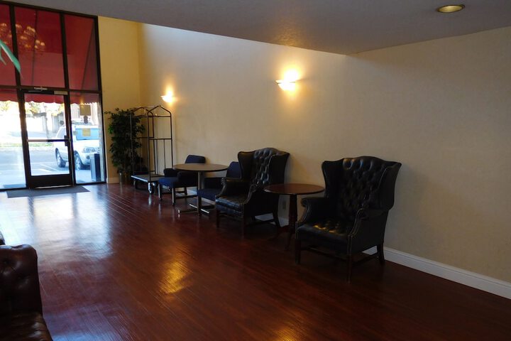Hotel Interior 4 of 22
