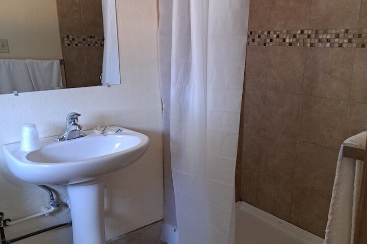 Room 7 of 18