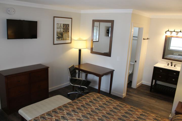 Room 16 of 23
