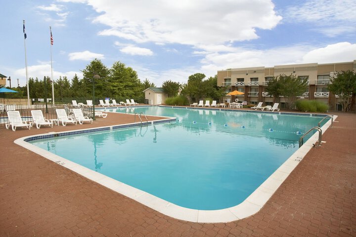 Pool 2 of 32
