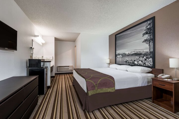Room 22 of 24