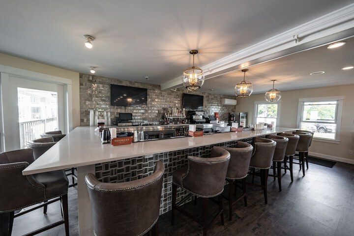 Pelham House Resort