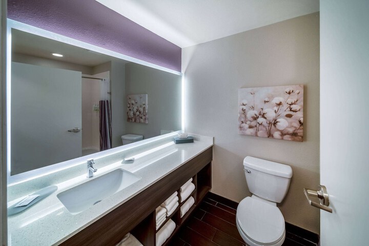 Room 21 of 41