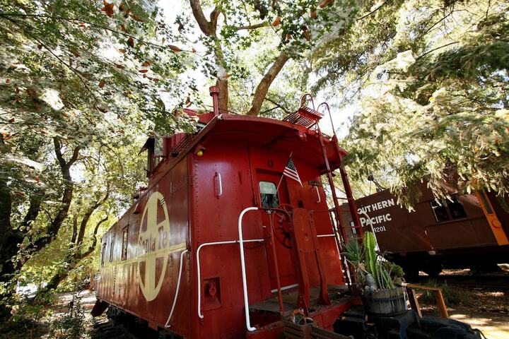 Featherbed Railroad B & B Resort