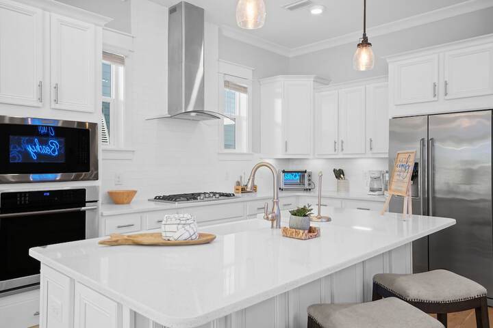 Prominence on 30A by Panhandle Getaways
