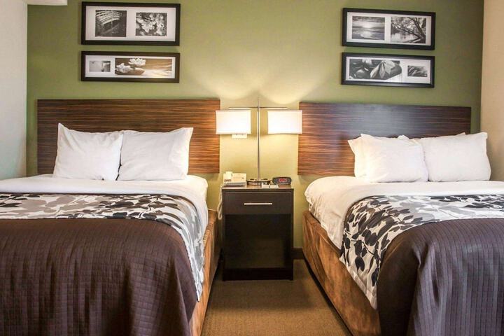 Room 17 of 31