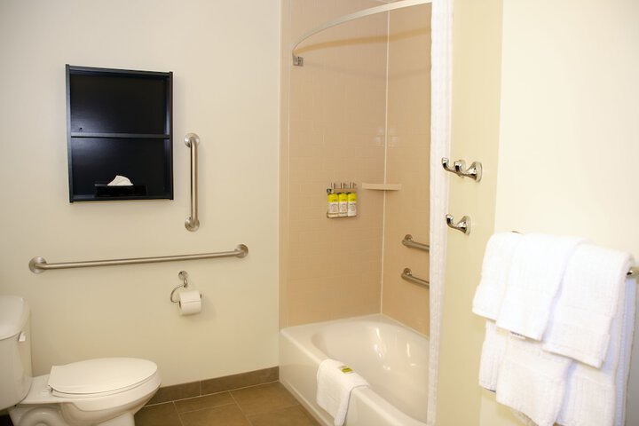 Room 21 of 27